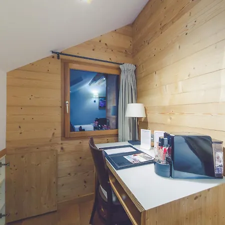 Hotel Fleur De Neige Chatel 3*