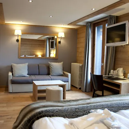Hotel Fleur De Neige 3*